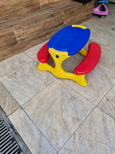 Mesa infantil