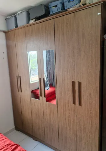 Vendo guarda roupa usado