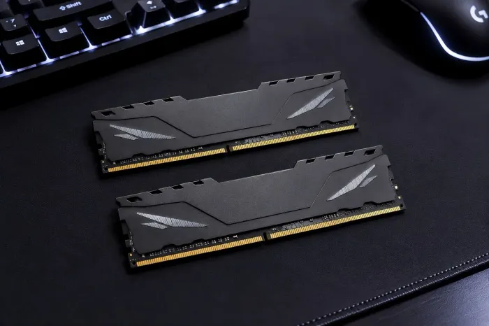 Memória RAM DDR4 16GB (2X8)