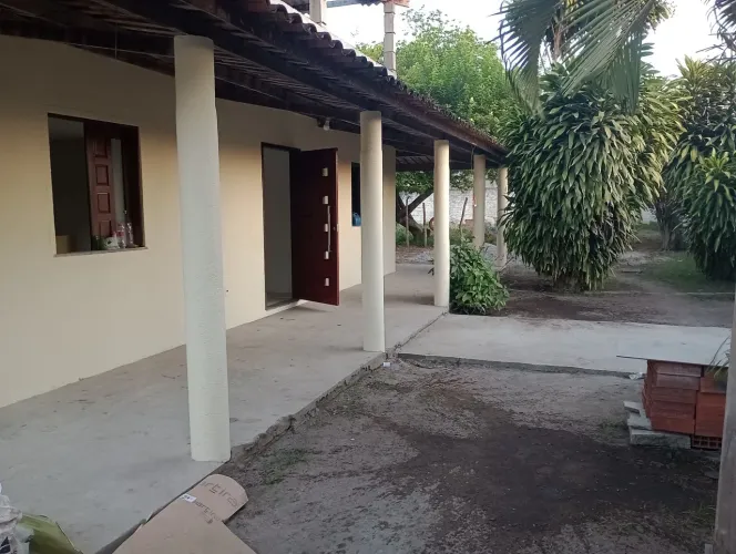 Casa tipo chácara - dentro da cidade