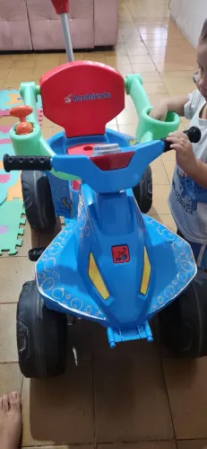 Quadriciclo infantil 