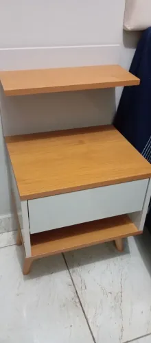 2 criados mudo