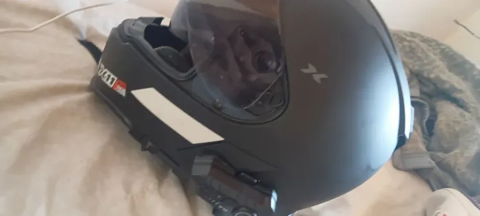 Capacete x11 tam 62 com óculos escuro.