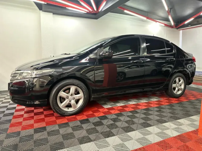 Honda City Sedan LX 1.5 Flex 16V 4P Aut. 2010