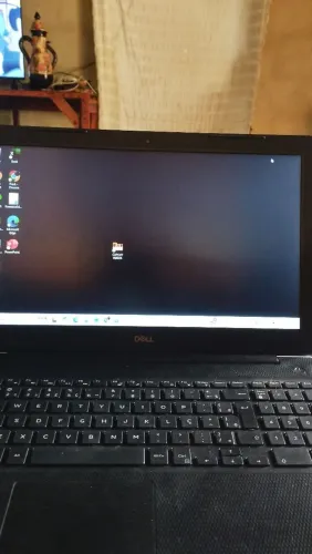 Notebook Dell semi-novo i3 8°ger 4gb RAM