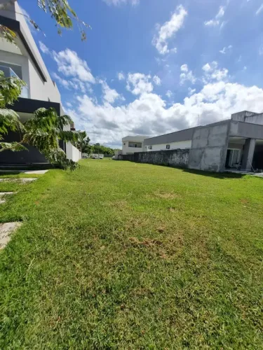 Lote de condomínio para venda possui 275 metros quadrados em Jardim Limoeiro - Camaçari - 