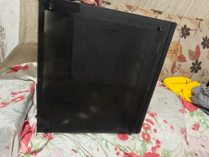 Gabinete gamer lateral acrílico