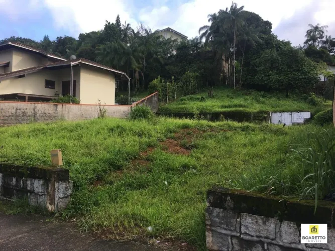 Terreno a venda na Rua Xanxerê