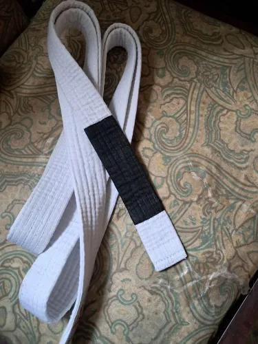 Faixa branca de Jiu-jitsu A1