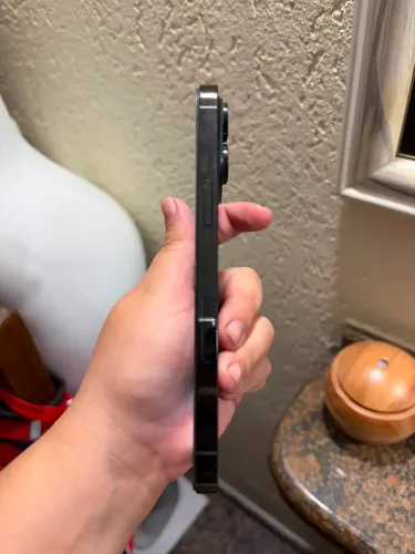 iPhone 14 Pro Max 256g modelo americano só Esim