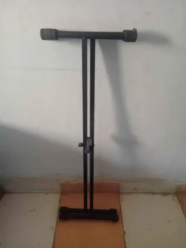 Pedestal de teclado 