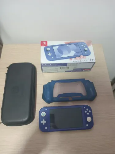 Nintendo Switch lite - desbloqueado