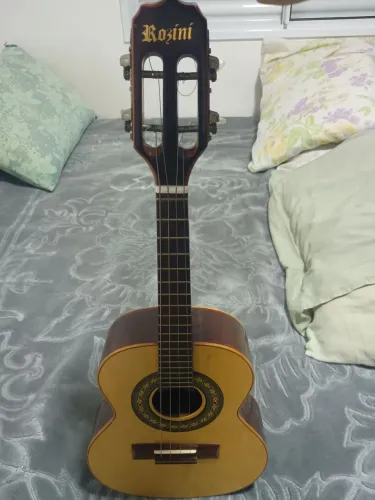 Cavaquinho Rozini modelo Studio