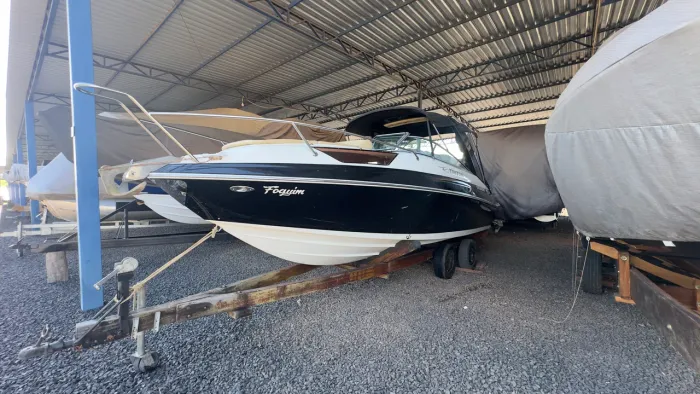 Triton 240 cabinada - 2014