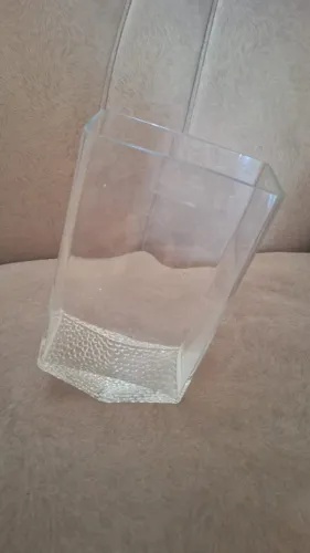 Vaso de Vidro Inclinado
