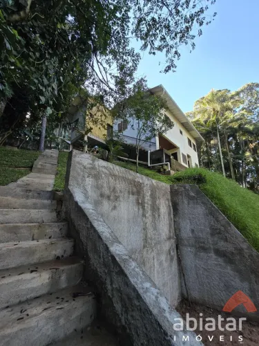 Casa Térrea à Venda no Condomínio Jardim Iolanda 2 Dormitórios, 1.749 m² de Terreno