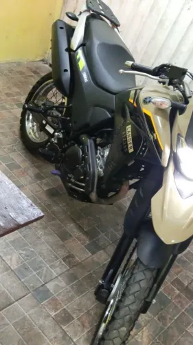 Lander 250 muito linda zera de mas 
