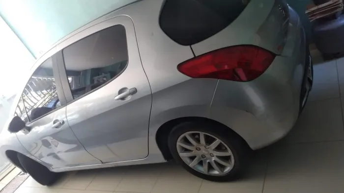 Peugeot 308 Allure 1.6 Flex 16V 5P Mec. 2013