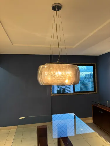 Lustre prateado
