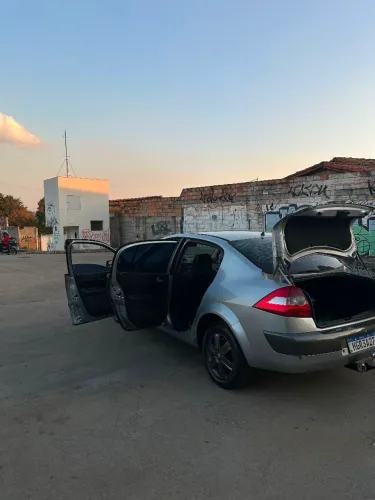 Renault Megane Sedan Dynamique 2.0 16V Aut. 2007