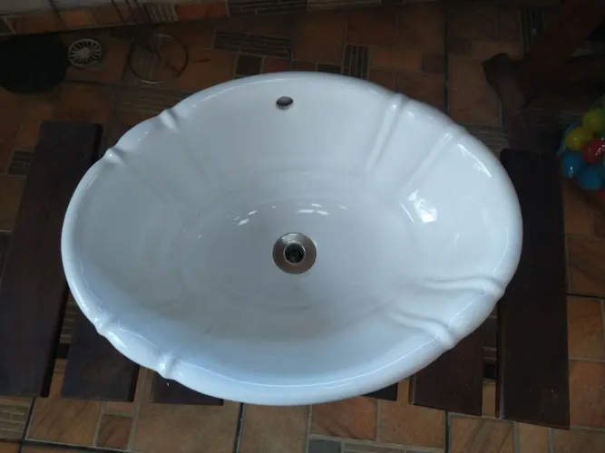 Lavatório Celite branco!