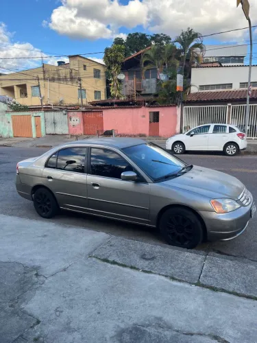Honda Civic Sedan LX 1.7 16V 115cv Mec. 4P 2003