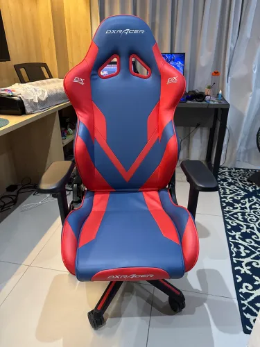 Cadeira Gamer DxRacer (menos de 6 meses de uso)