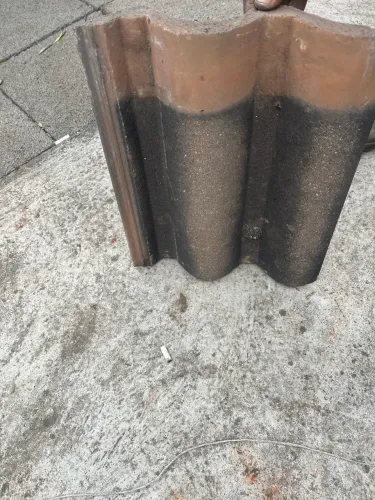 Telha de concreto cinza