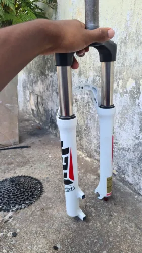 Sr suntour xcr 32 aro 26