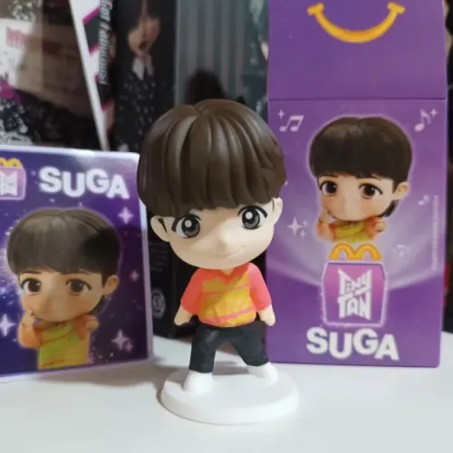 Boneco Suga BTS Tiny Tan McDonald's Roxo - Kpop