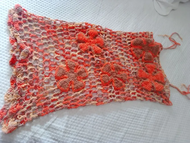Vestido de crochê da agulha e linha tamanho  único 