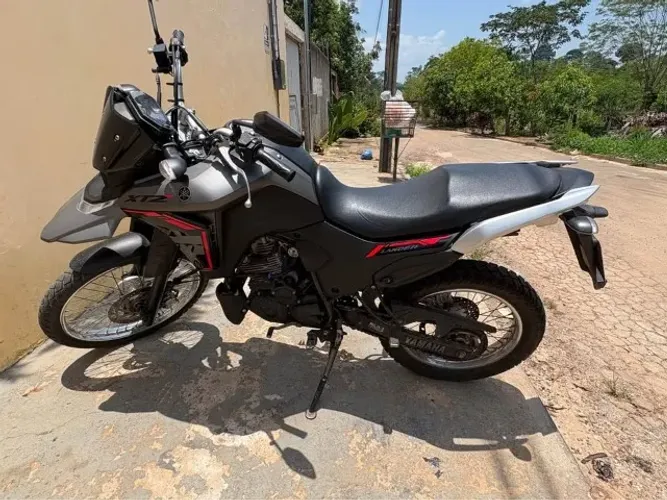 Yamaha XTZ 250 Lander Connected 2026