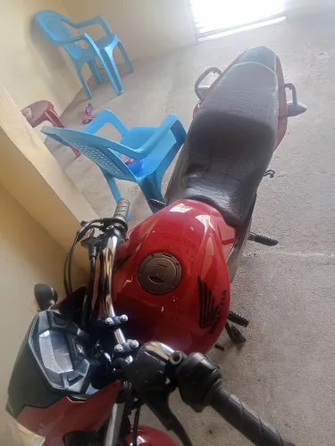 Start 160 semi nova quero 12500 nela toda em dia