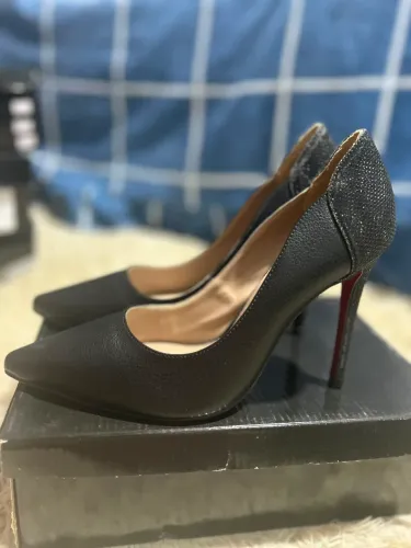 Scarpin novo