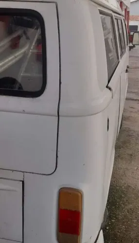 Volkswagen Kombi Escolar 1.6 MPI 2001