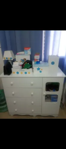 Vendo cômoda e cama infantil 