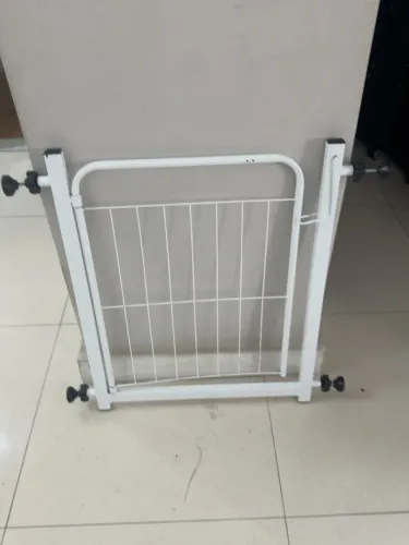 Portão Grade de Segurança para Bebê ou Pet - Branco