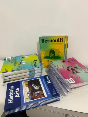 Conjunto de livros do pré-vestibular Bernoulli