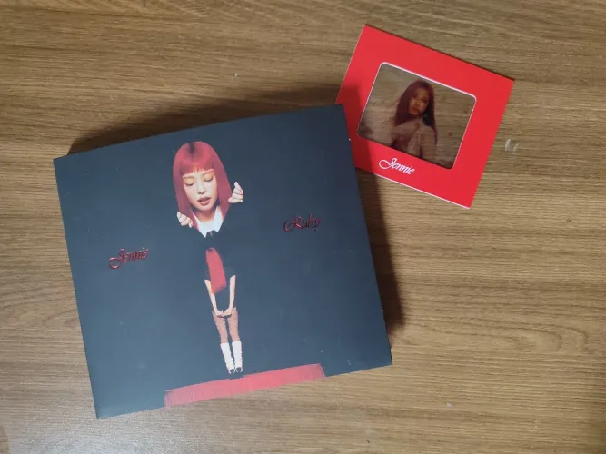 Jennie ruby digipack incompleto 