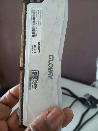Memorias DDR4 RGB 1×8=8GB 2400