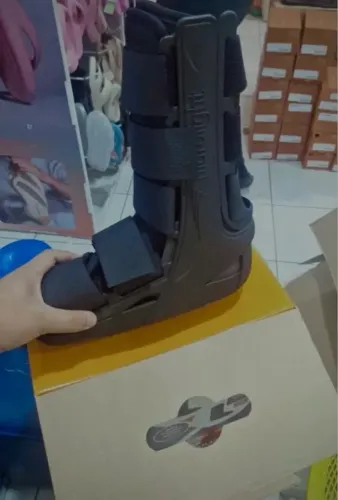 Bota ortopédica imobilizadora