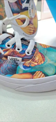 Tênis Vans X MOCA Judy Baca