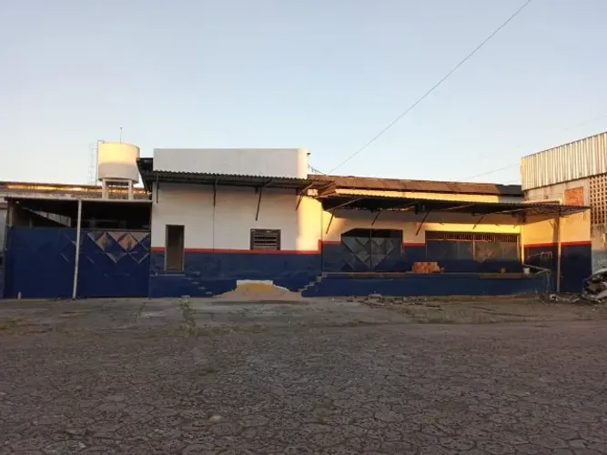 Galpão/Armazém para Locação no Japiim - 625 m² Próximo ao Distrito Industrial