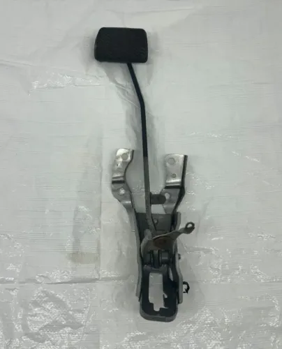 Pedal de freio Toyota Corolla Xei 2020 a 2024