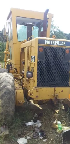 Motoniveladora CAT