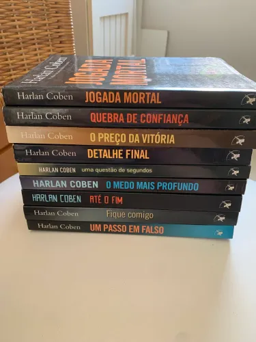 9 livros usados e bem conservados do Halan Coben
