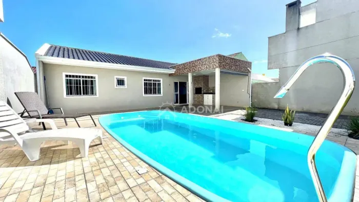 Casa com Piscina à 2 Quadras da Praia, com 4 dormitórios à venda, 120 m² por R$ 890.000 -