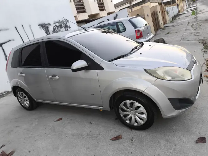 Ford Fiesta S 1.0 8V Flex 5P 2014