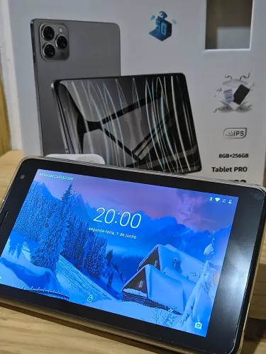 Tablet semi novo
