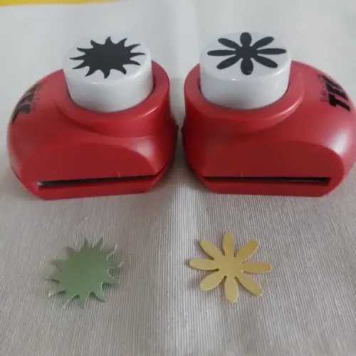 Furadores para papel tema Margarida e Sol
